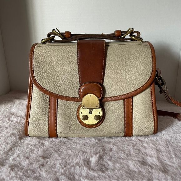 SOLD Vintage Dooney & Bourke Medium Lockhart Flap Bag - Picture 2 of 11